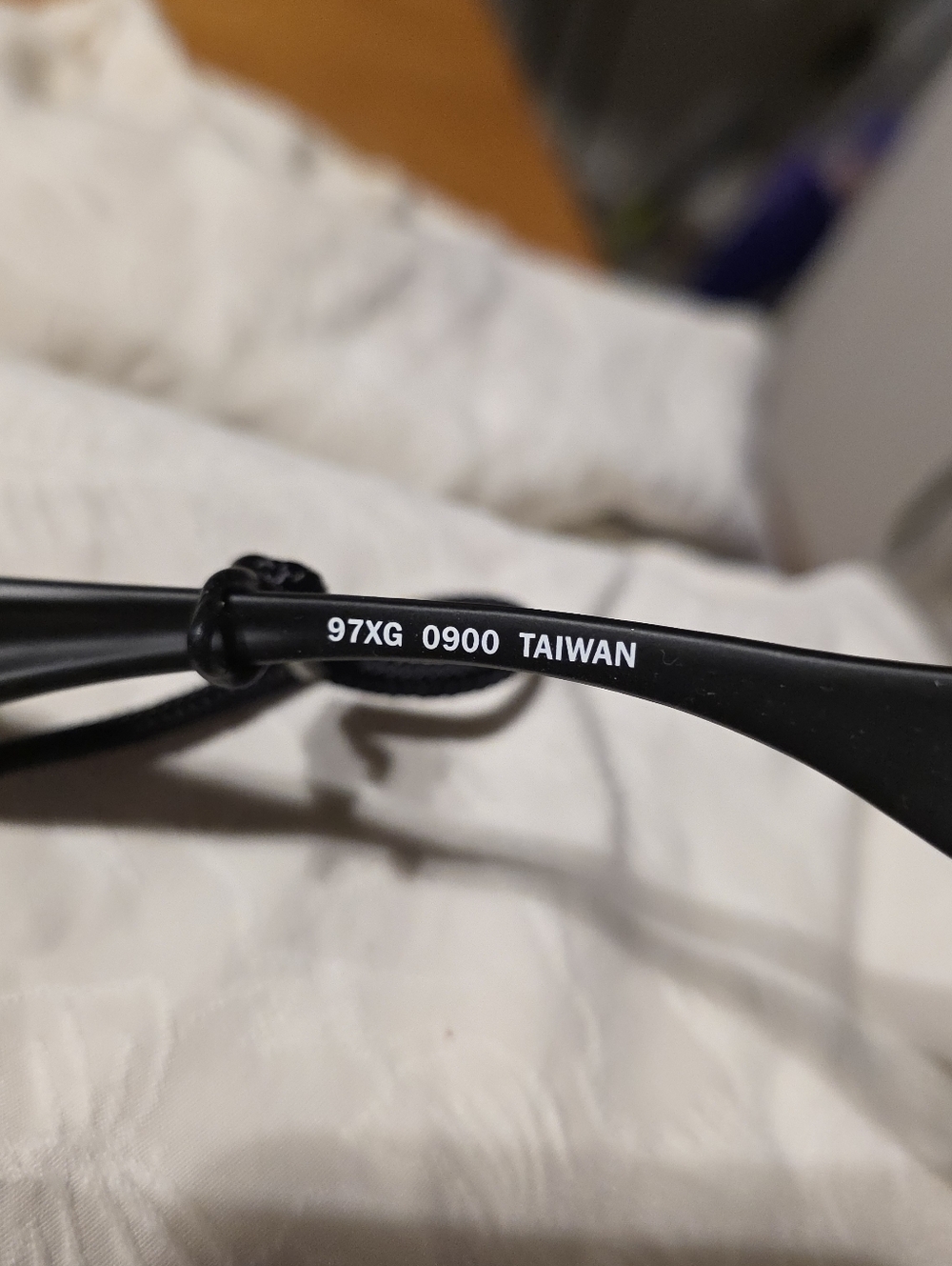 Orvis Black Bifocal Fishing Sunglasses - Picture 3 of 4